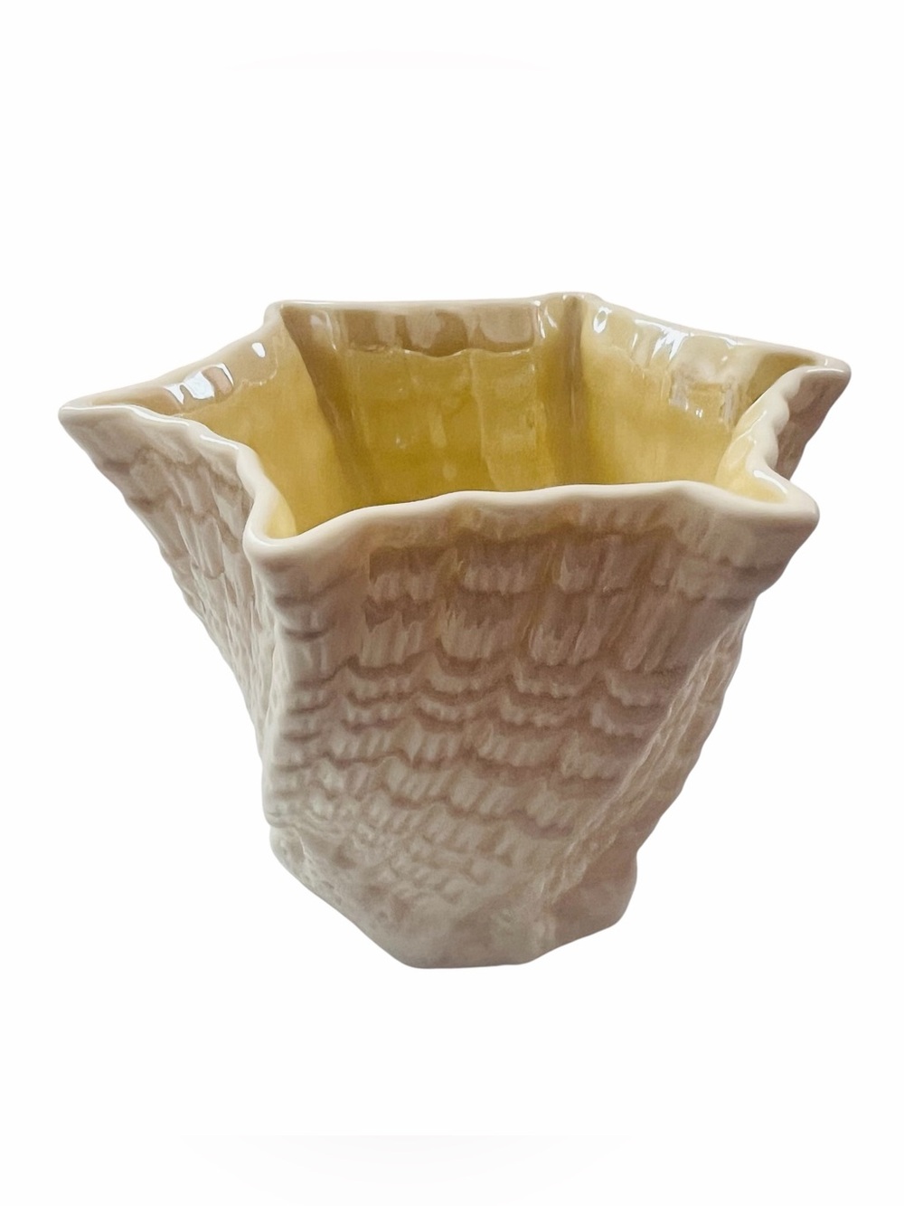 Vintage Belleek Ireland Spiral Limpet Shell Vase